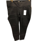 Signature by Levi Strauss & Co Women's Maternity Baby Bump Skinny Medium black