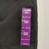 Levi's Signature Black Jeans Women's Size W35 L30 Mid Rise Skinny Stretch NEW