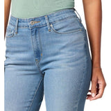 Levi Strauss Mid Rise Womens Bermuda Shorts, Signature Gold  28/W39 NWT