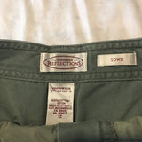Northern Reflection Town Women's Causal Khaki Green Walking Shorts Size 12