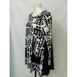 Red Coral Women's S black/white knit loose fitting dress with pockets
