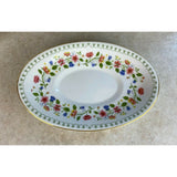 Paragon (Anastasia) By Appointment To The Queen Bone China Gravy Boat And Tray
